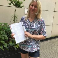 jako autorka artykułu o terapii manualnej